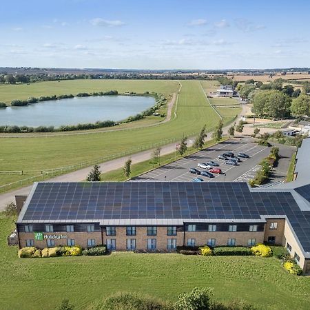 Holiday Inn Huntingdon Racecourse By Ihg Kültér fotó