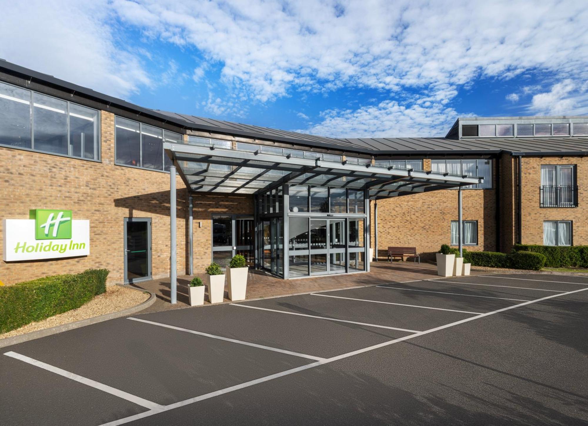 Holiday Inn Huntingdon Racecourse By Ihg Kültér fotó
