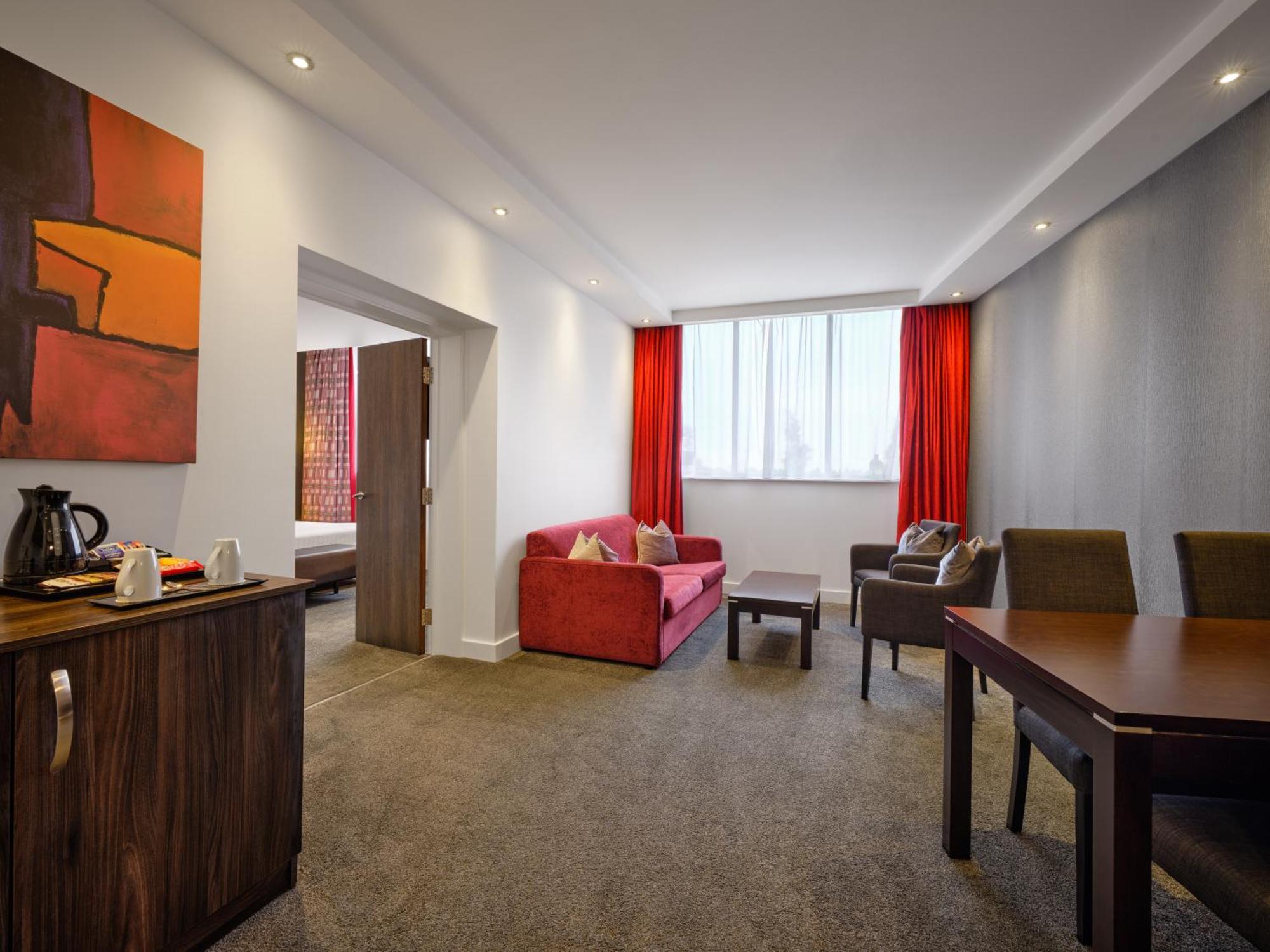 Holiday Inn Huntingdon Racecourse By Ihg Kültér fotó