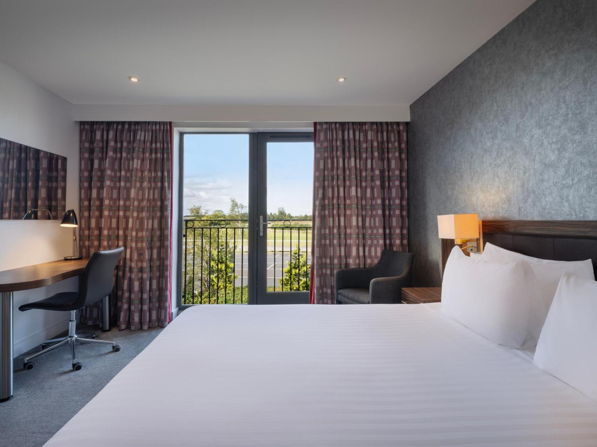 Holiday Inn Huntingdon Racecourse By Ihg Kültér fotó