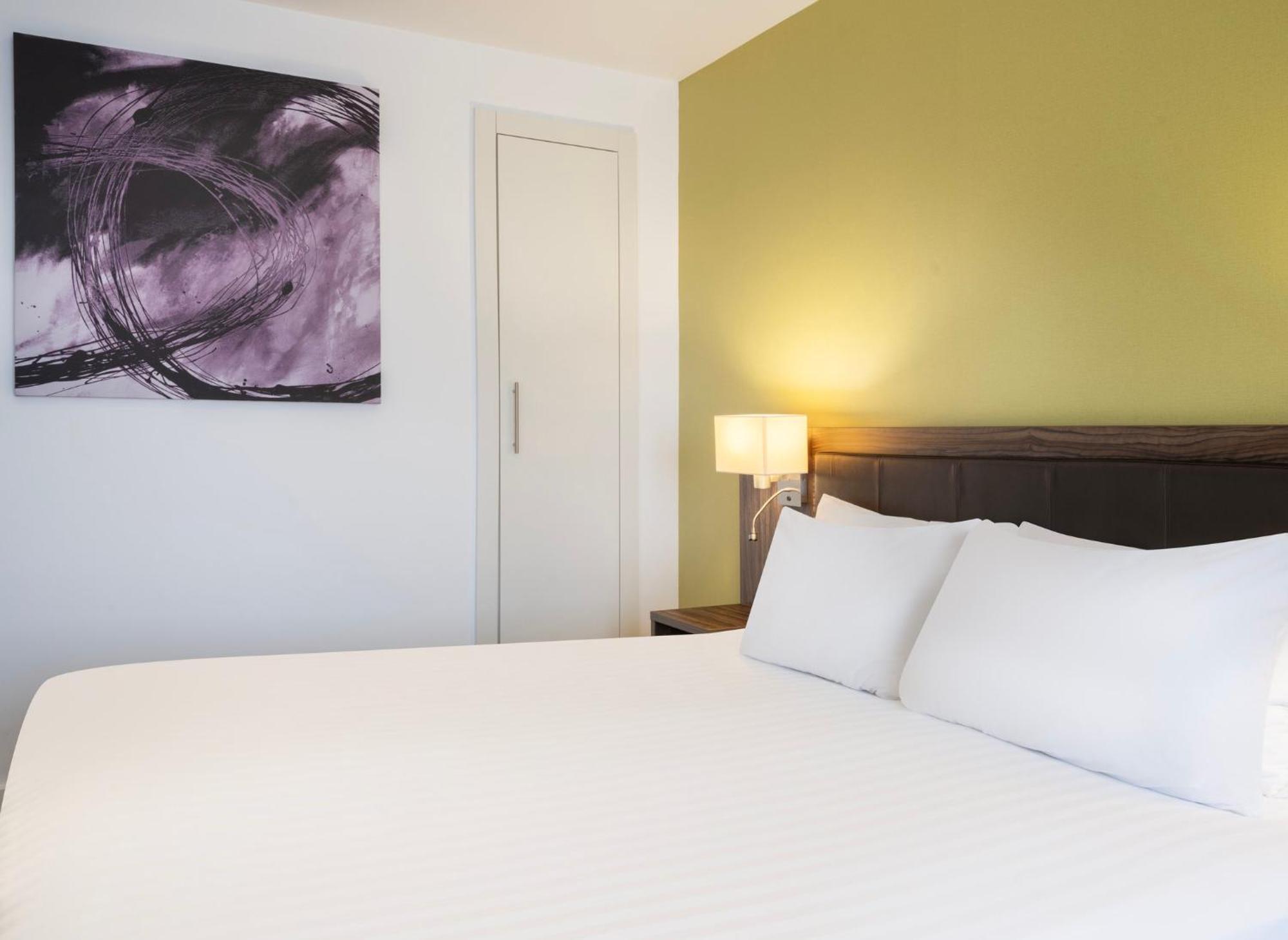 Holiday Inn Huntingdon Racecourse By Ihg Kültér fotó
