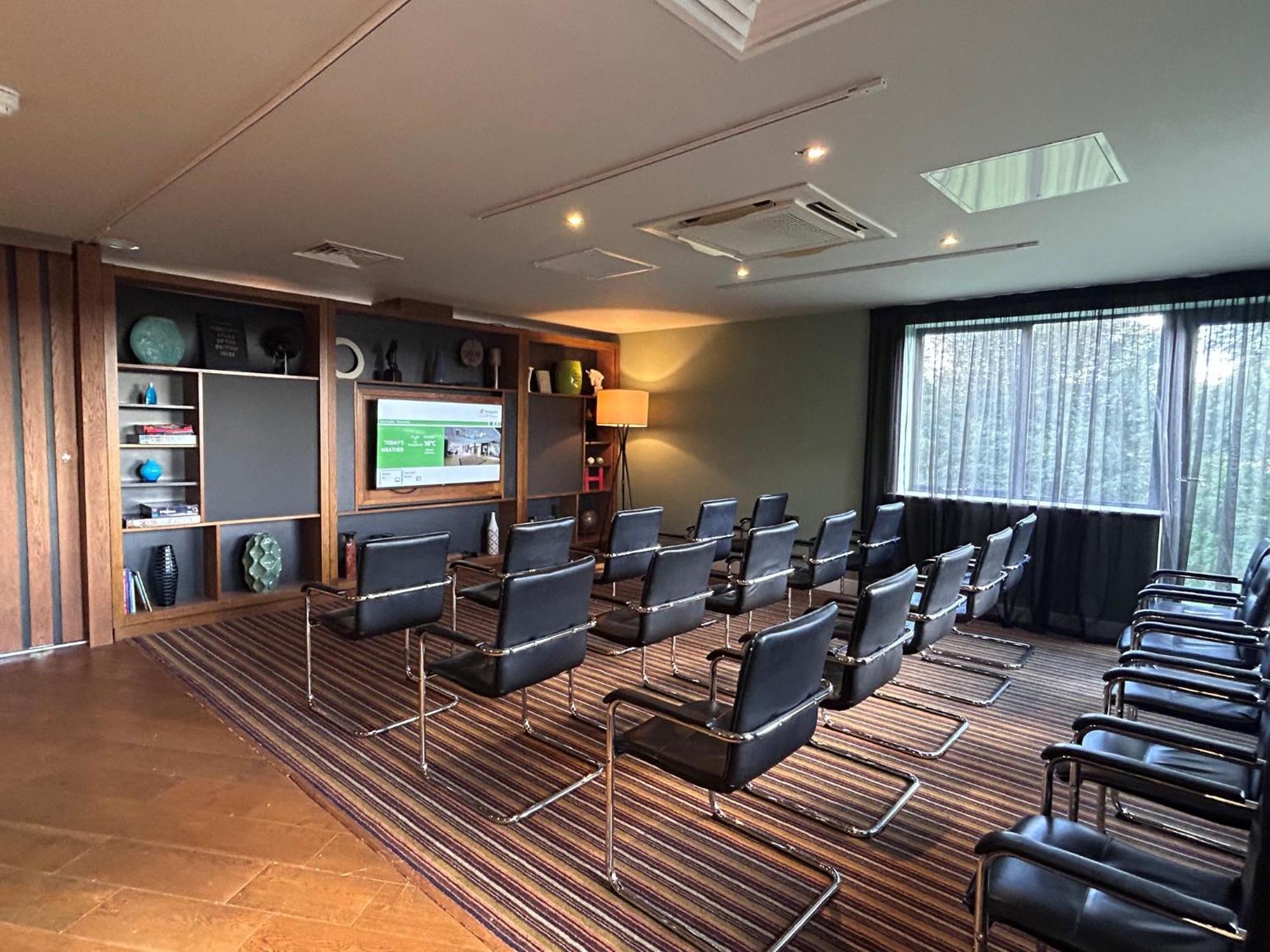Holiday Inn Huntingdon Racecourse By Ihg Kültér fotó