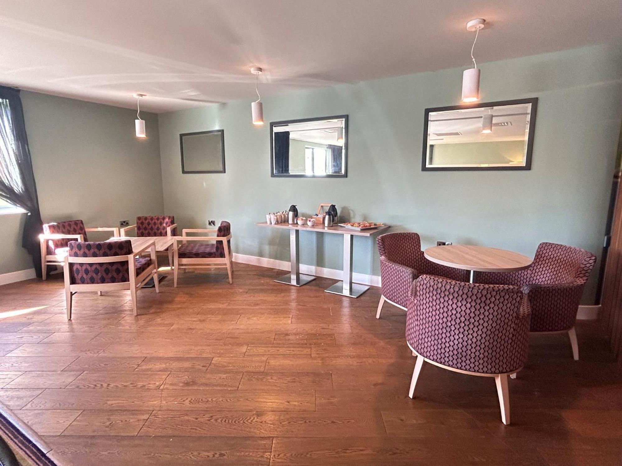 Holiday Inn Huntingdon Racecourse By Ihg Kültér fotó